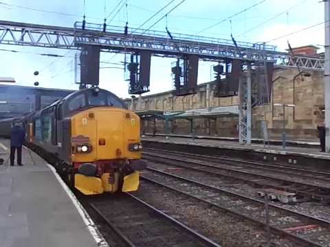 The x2 Class 37 DRS Nos.37602+37610 with The Spring West Highlander was departing at Carlisle.