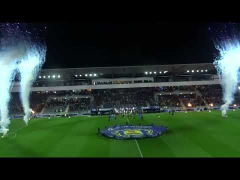 SCC-Jong Ajax entree