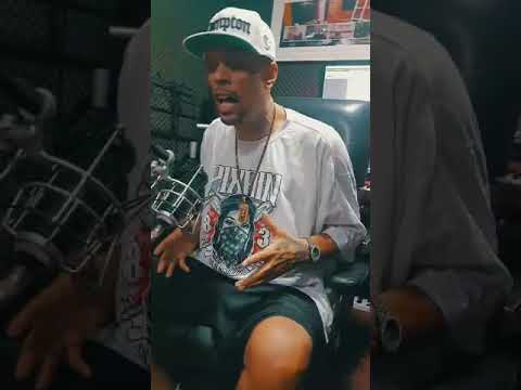 O RAPPER PHANTOM DE LAZ KALLEZ GANHOU REPERCUSSÃO APÓS COMPARTILHAR UMA HOMENAGEM  A SUA MÃE UTILIZANDO INSTRUMENTAL DE 2 PAC