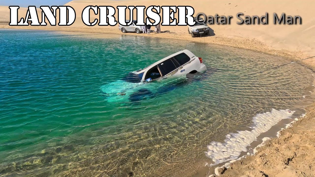 Toyota Land Cruiser recovered from the sea at the Inland Sea, Khor Al Udaid.  مغرس في سيلين