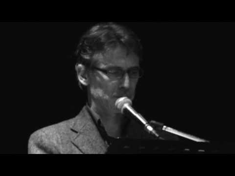 Giosuè Carducci : Pianto antico - Voci : Cesare Bocci e Sergio Carlacchiani