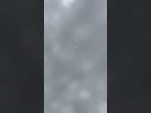 SUPERMARINE SPITFIRE MK XVI loop - Avalon Air Show 2023