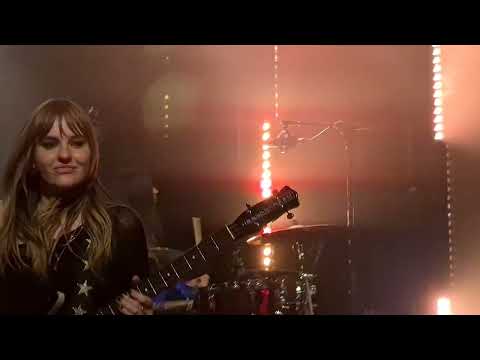 Mamamia  - Måneskin - MNM/StuBru showcase blokparty - Brussel - 16 juni 2022