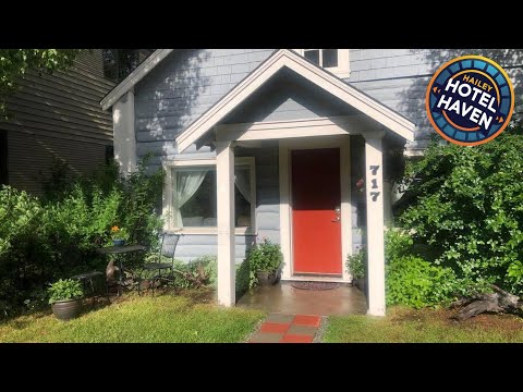 Coastal Cabin - Downtown Historical Log Home | Anchorage (AK), United States | Hotel Review 🏨