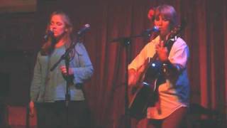 Sara Hickman &amp; Kristin DeWitt / Everything&#39;s Red / 7.02.09 @ The Cactus Cafe