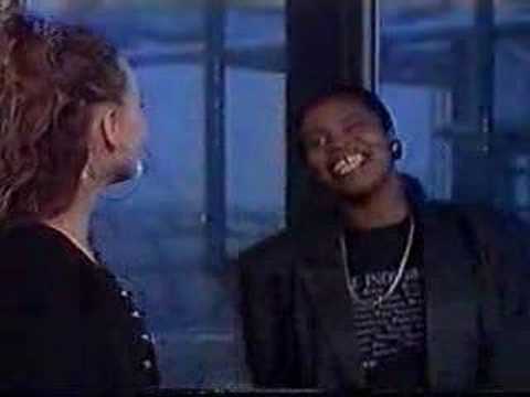Vanessa Paradis - "Coupe Coupe" (100th Torre Eiffel)