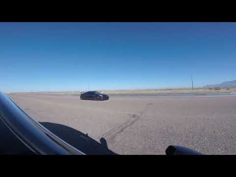 Tesla P100D Ludicrous vs Nissan NISMO GTR