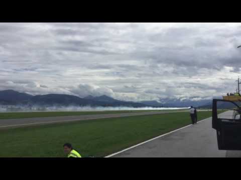 Formel-1-Wagen gegen Alpha-Jet