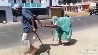 Ladak pan khel me khoya jawane neend bhar soya budhapa dik kar roya