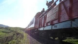 preview picture of video 'A428 - Weka Pass Railway - Gate 1 - Waipara - 20.9.09'