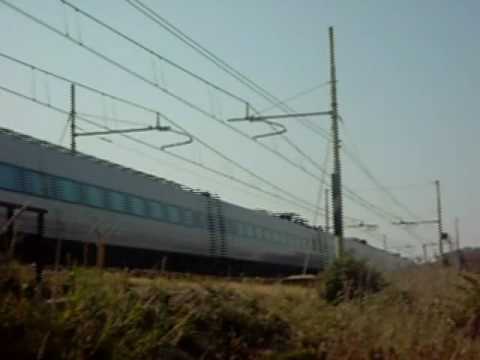 Eurostar Fast 9305 in transito davanti a Elite