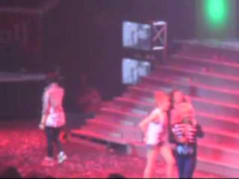 110604 2NE1- GO AWAY and PLEASE DON'T GO @ THE PARTY! 2ne1 Live in Manila