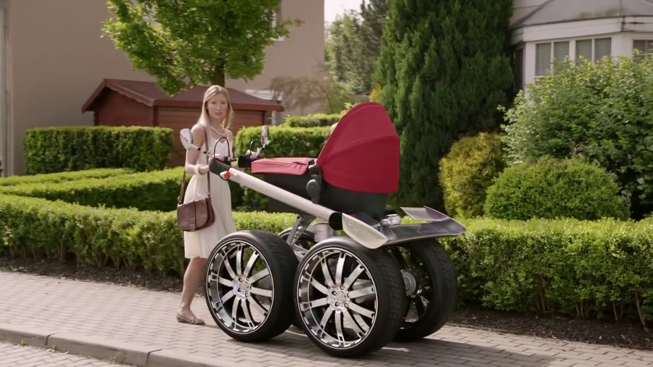ŠKODA Octavia vRS Not Your Everyday Family Car Ad