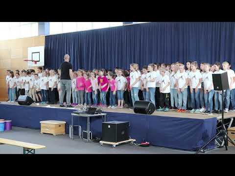 Herzlich W-I-L-L-K-O-M-M-E-N, Bum Bum Clap ISBN 9783950383317