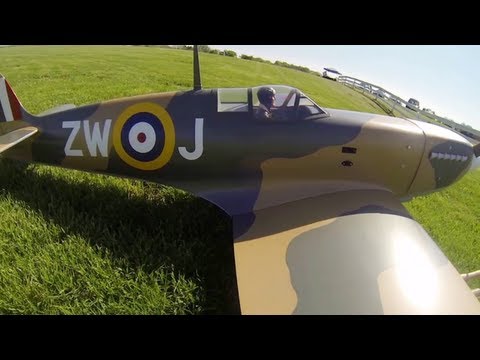 Top Flite Giant Scale Spitfire Gas ARF