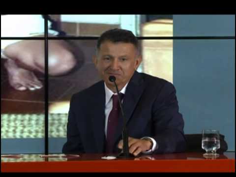 'Estoy muito feliz' dijo Juan Carlos Osorio en su presentación en Sao Paulo[Noticias] - TeleMedellin