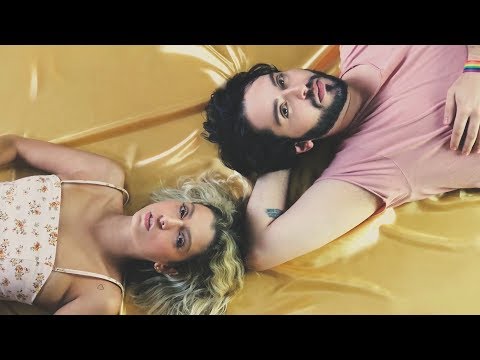 Renato Enoch, Clara Valverde - Ovelha Negra (Rita Lee)