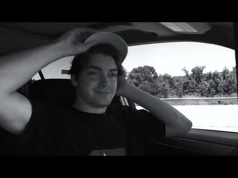 VELVETEARS - undone ft. 93FEETOFSMOKE (prod. oilcolor) (OFFICIAL Music Video)