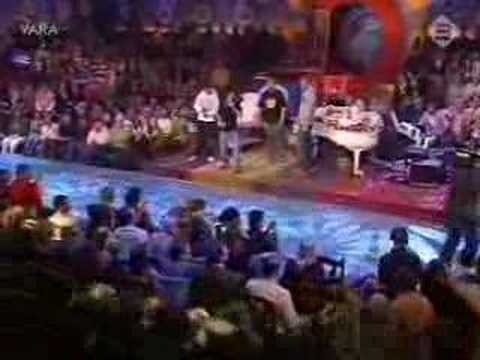 Lange Frans, Baas B, Brutus en Tim bij Paul de Leeuw