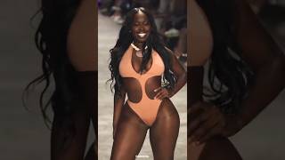 #swimming #swimsuit #beachwear #tiktok #trending #swimwear #bikini #weak#bikini #balenciaga