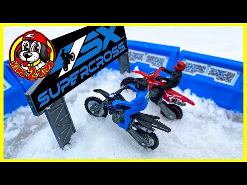 2022 SUPERCROSS TOYS RACE IN THE SNOW!