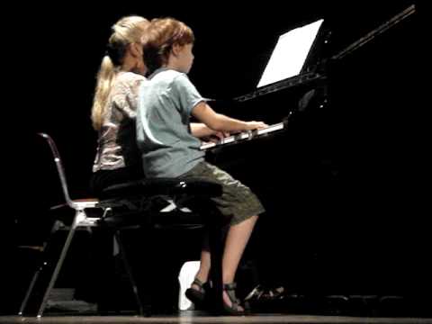 Ruben Mulders piano einduitvoering muziekschool 28 juni 2009