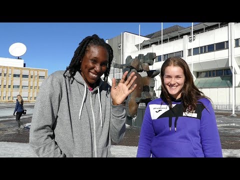 Kapteeni Lisa Petran haastateltavana 29.3.2019