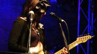 katy steele (little birdy) come on little heartbreaker Q150 shed brisbane