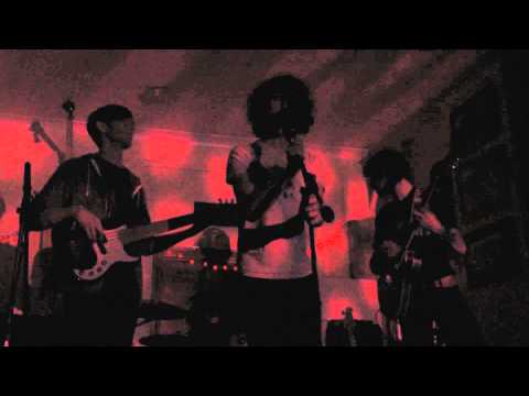 "Anghofiwch Tryweryn" - Barn y Ffug yn fyw yng Nghrymych