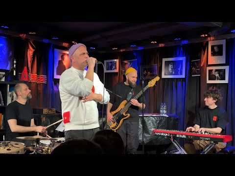 Cosmo Klein & The Campers - Hold On | A-Trane