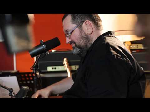 Ease my Pain - Larry Garner & Michael van Merwyk