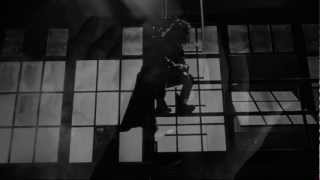 Someone wrote "save me" on the wall - Πυξ Λαξ & Eric Burdon