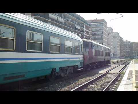 E655.451 OLD + 3 Carrozze Cuccette per il trasporto militare, in partenza da Roma Tuscolana