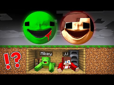 JJ and Mikey Secret Bunker vs MIKEY AND JJ MOONS WAKE UP BATTLE! - Minecraft (Maizen)