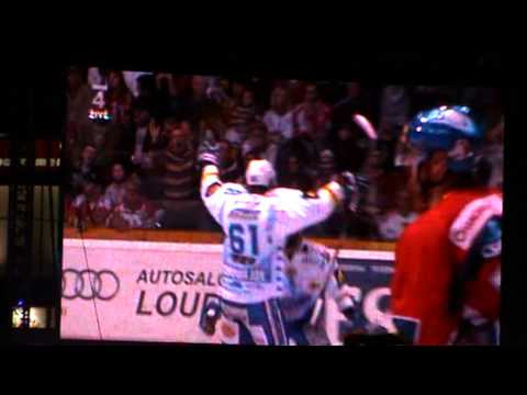 Pardubice-Kometa Finale PLAY-OFF 10.4.2012  2.zapas    4gooool