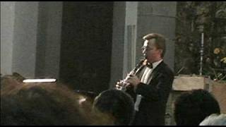preview picture of video 'poulenc clarinet sonata 2.movement oleg gunko 3.1.2010 horta.avi'