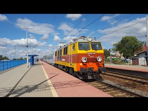 EP09-046 z IC 83102 "Kossak" na stacji Żmigród