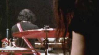White Stripes - Live at Blackpool Lights - Truth Doesn't Make A Noise