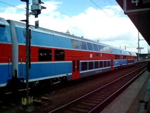 Bývalý pražský ešus 471 058 - 8 opouští Ostravu Svinov