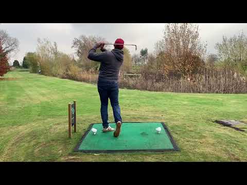 Holly Tree Golf Club - 4 hole back garden golf course