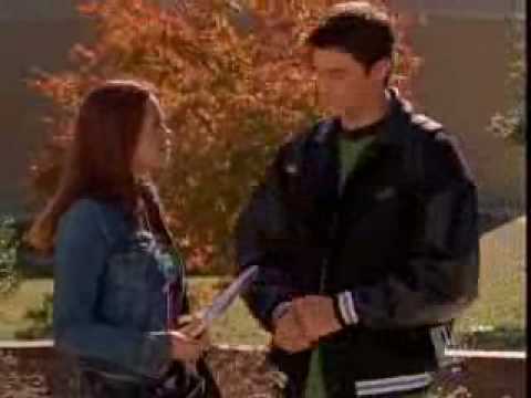 Nathan apologizes to Haley