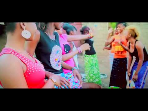 AMI YEREWOLO Ayé vas y le clip