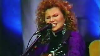 Margaret Becker - Immigrant&#39;s Daughter (Live in Front Row 1990)SD