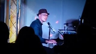 Julian Rombach - Sänger, Gitarrist, Pianist, Hochzeit, Beatles, Akkustik video preview