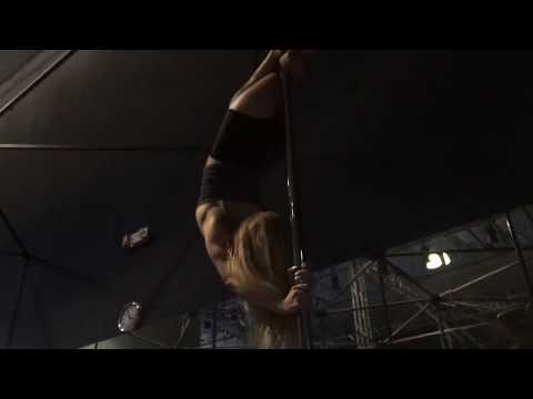 Yuliia T Pole Dance