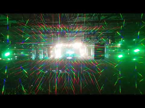 Resonate 2019 mit Kaleidoskop (LSD-Brille)