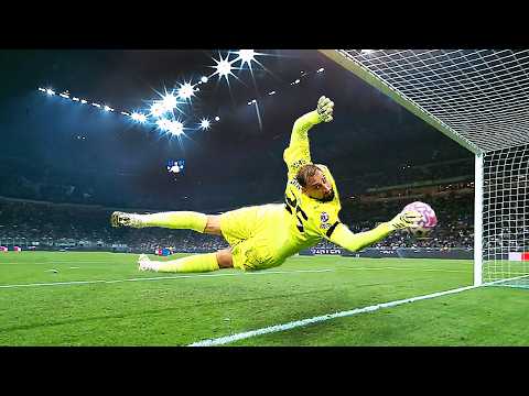 1000 SUPER SAVES BY WORLD CLASS GOALKEEPERS