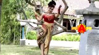 Download lagu Gelang Alit mp3 Download lagu Gelang Alit mp3