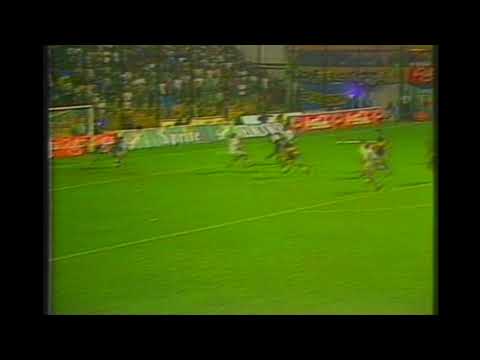 Em 1994, Cruzeiro vence o Boca Juniors por 2 a 1, na Bombonera, pela Libertadores