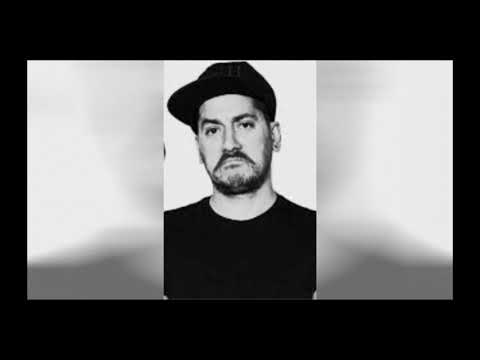 Zoo di 105 del 09/07/15 - sbirri sbirri